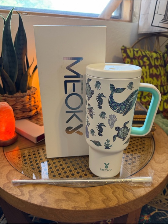 meoky Other - Ocean Print Travel Mug with Mint Handle